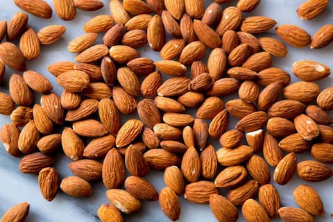 تصویر 4 از فروش مغز بادام سنگی + قیمت خرید به صرفه